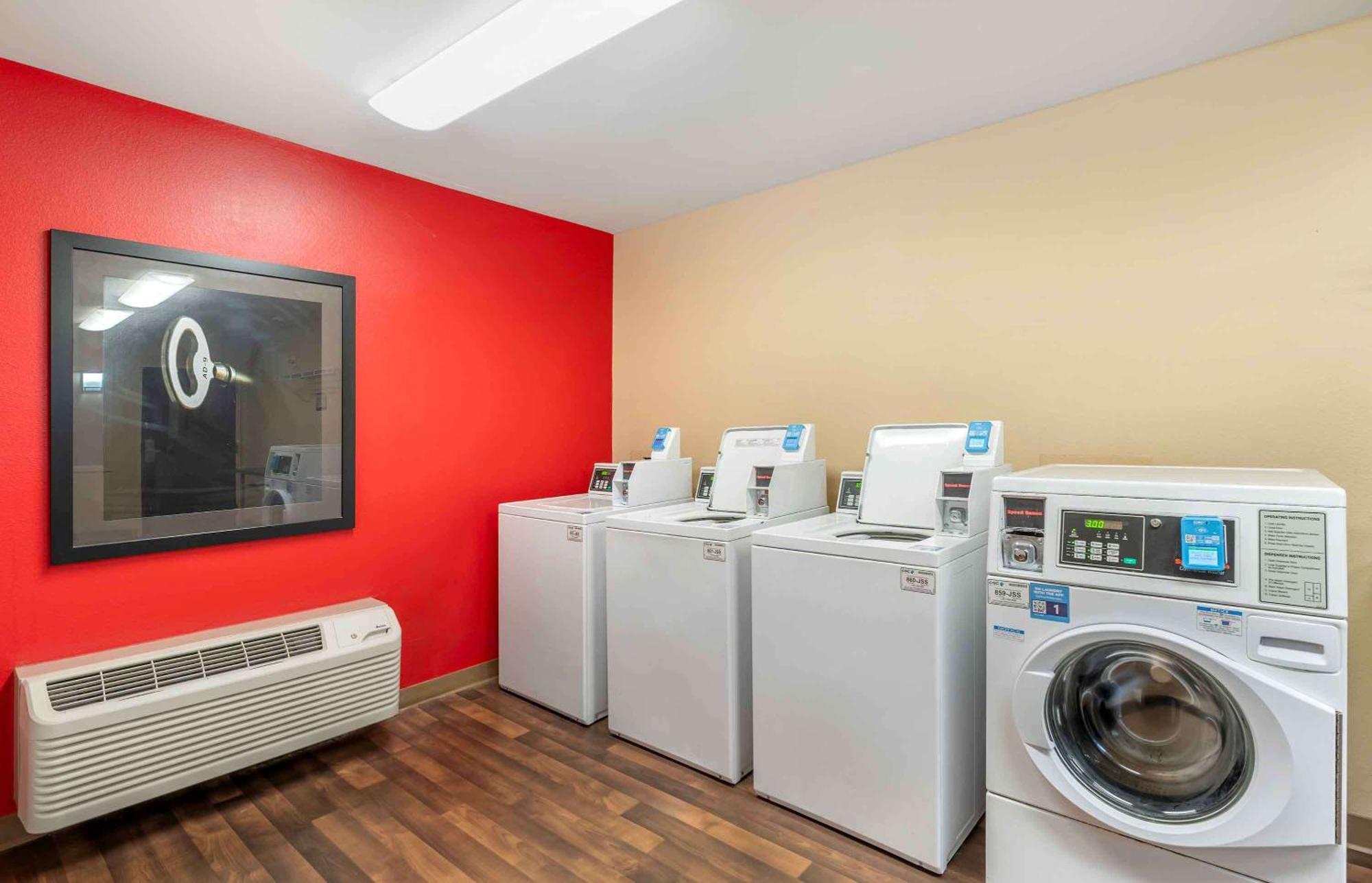 Extended Stay America Suites - Hampton - Coliseum Exteriör bild