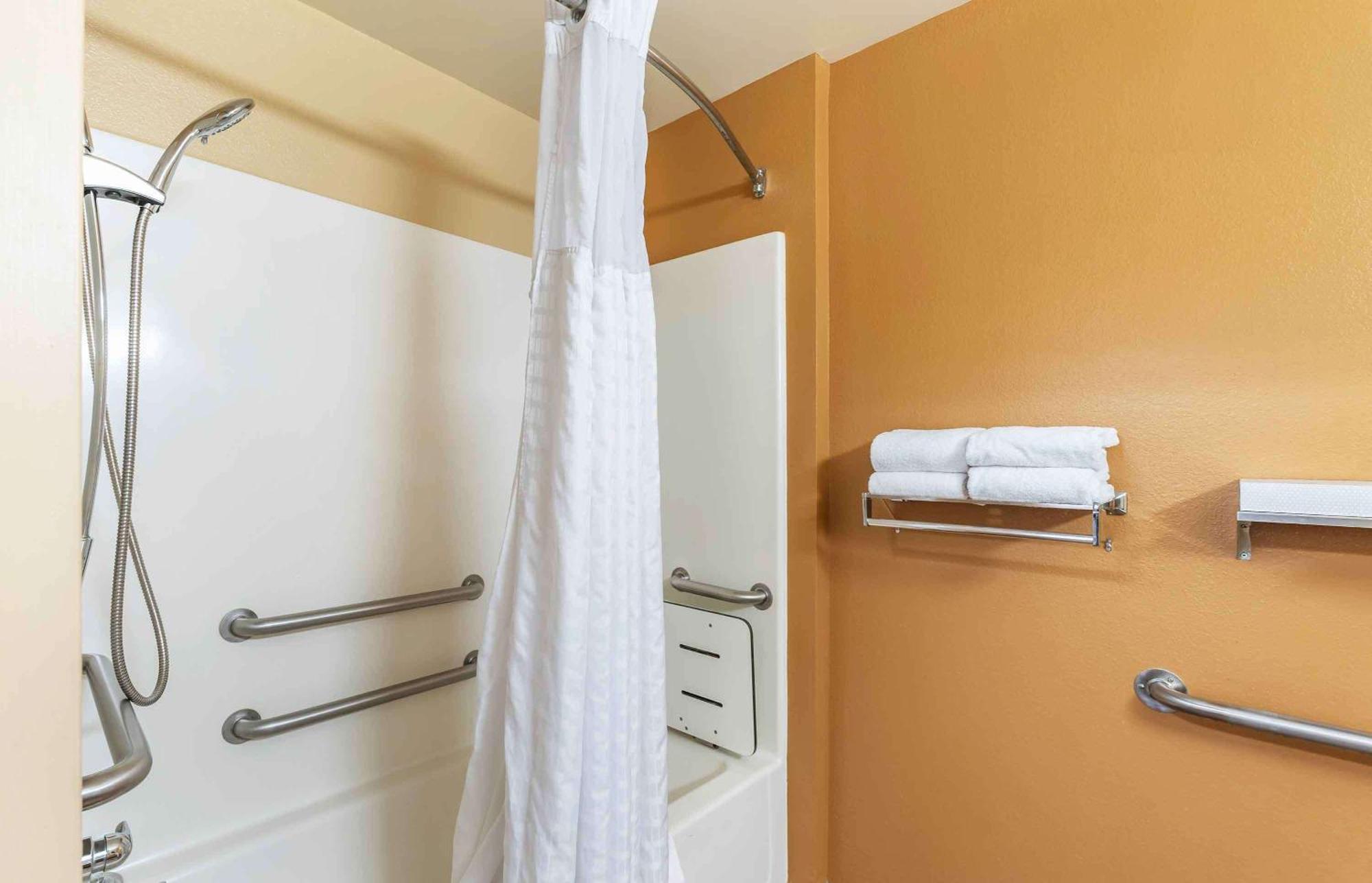 Extended Stay America Suites - Hampton - Coliseum Exteriör bild